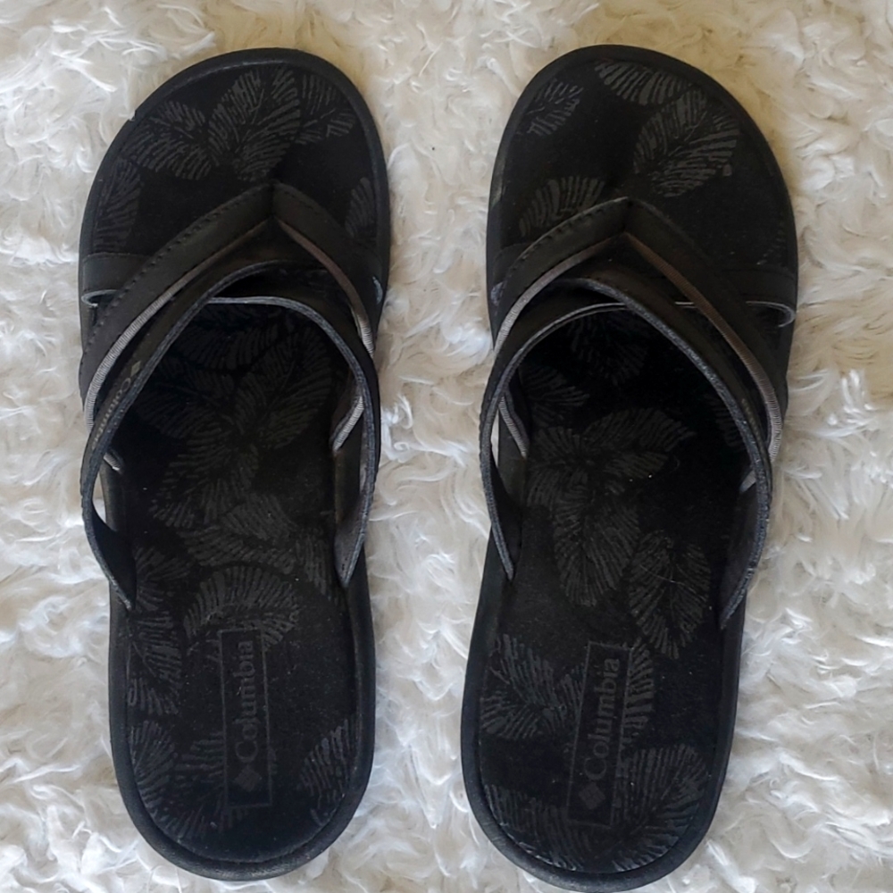 Columbia flip flops